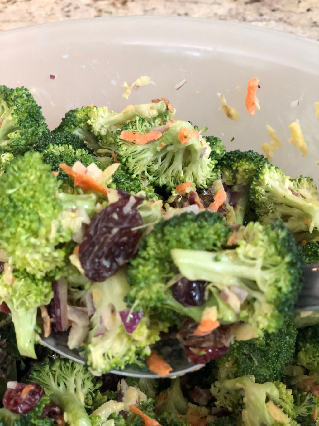 Fresh and Colorful Broccoli Salad with Homemade&nbsp;Dressing