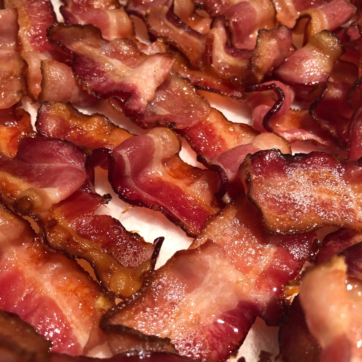 Simple and Crispy Oven-Baked&nbsp;Bacon