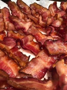Simple and Crispy Oven-Baked&nbsp;Bacon